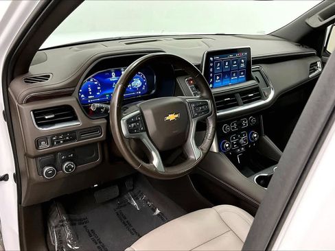 Used 2023 Chevrolet Tahoe LT w/ Luxury Package RWD image 18