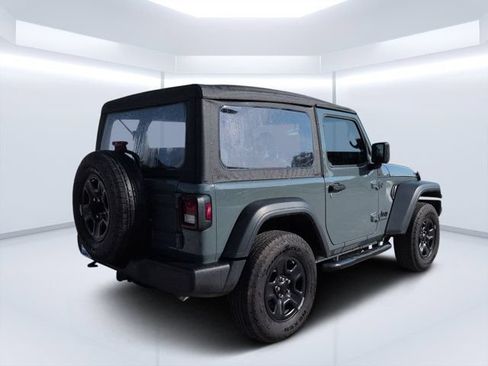 Used 2025 Jeep Wrangler Sport AWD/4WD image 3
