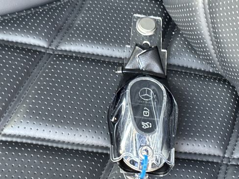 Used 2023 Mercedes-Benz Maybach S 580 4MATIC image 39