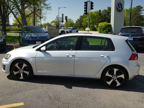 Used 2015 Volkswagen GTI SE w/ Lighting Package (SEL) FWD image 10