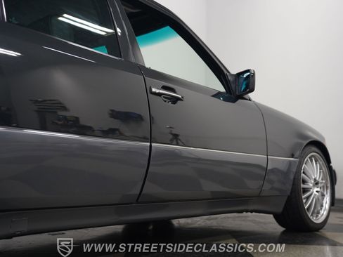 Used 1993 Mercedes-Benz 500 E image 33