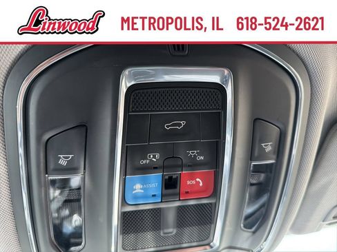 Used 2023 Jeep Grand Cherokee Laredo w/ Luxury Tech Group I AWD/4WD image 29