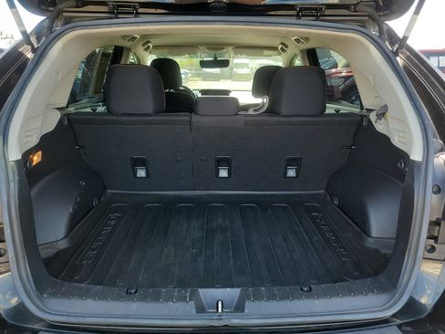 Used 2017 Subaru Crosstrek 2.0i Premium AWD/4WD image 10