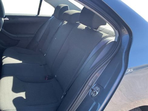 Used 2013 Volkswagen Jetta S FWD image 12