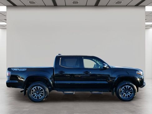Used 2023 Toyota Tacoma TRD Sport w/ Technology Package image 6