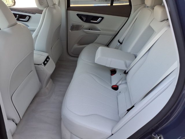 Certified 2023 Mercedes-Benz EQE 350+ SUV image 18