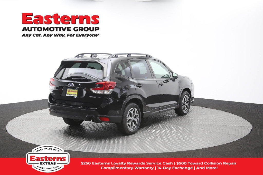 Used 2022 Subaru Forester Premium AWD/4WD image 45