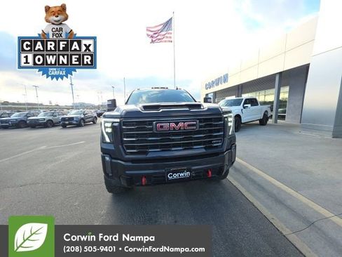 Used 2024 GMC Sierra 2500 AT4 w/ AT4 Premium Plus Package image 3