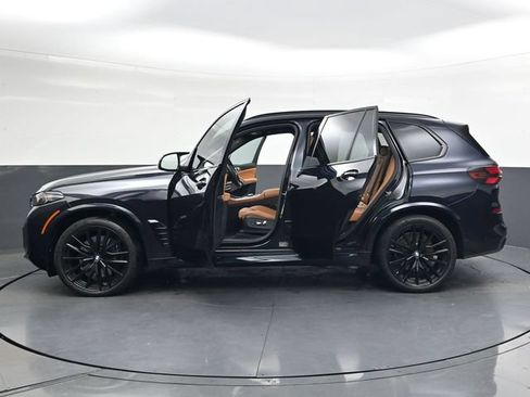 Used 2024 BMW X5 M60i AWD/4WD image 57