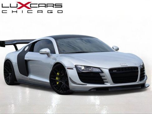 Used 2009 Audi R8 V8 w/ Premium Pkg AWD/4WD image 2