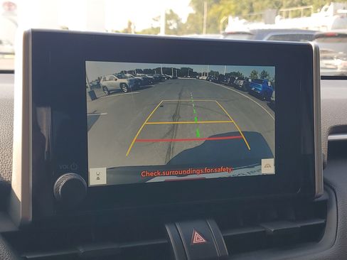 Certified 2025 Toyota RAV4 XLE AWD/4WD image 28