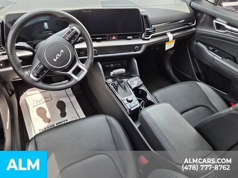 Used 2025 Kia Sportage EX w/ Premium Package FWD image 5