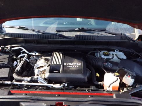 Certified 2022 Chevrolet Silverado 1500 High Country w/ Technology Package image 16