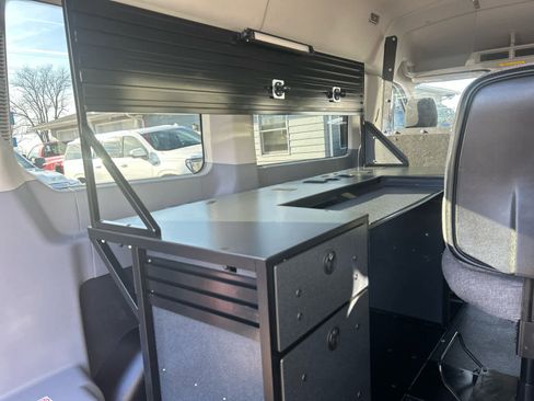 Used 2019 Ford Transit 150 XLT image 24