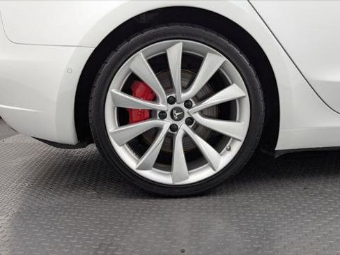 Used 2019 Tesla Model 3 Long Range image 26