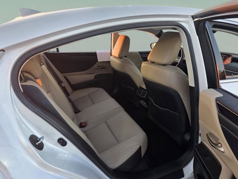 Certified 2020 Lexus ES 350 w/ Premium Package image 13