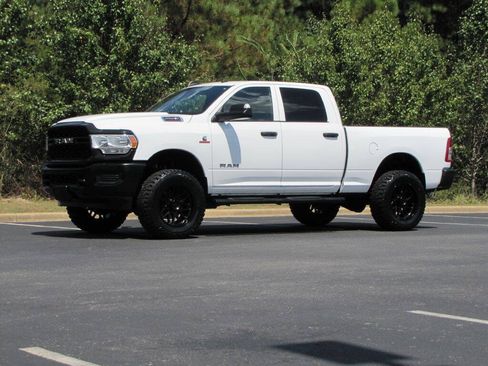 Used 2022 RAM 2500 Tradesman AWD/4WD image 3