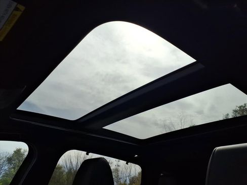 Used 2024 MAZDA CX-90 Plug-In Hybrid w/ Premium Plus image 8