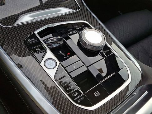 New 2026 BMW X5 M60i image 14