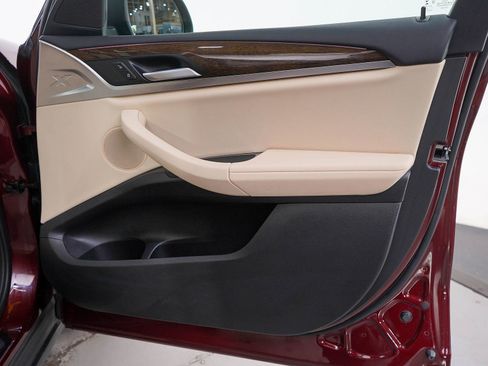 Used 2022 BMW X3 xDrive30i w/ Premium Package 2 image 9