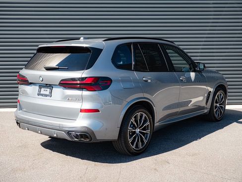 Used 2026 BMW X5 M60i image 28