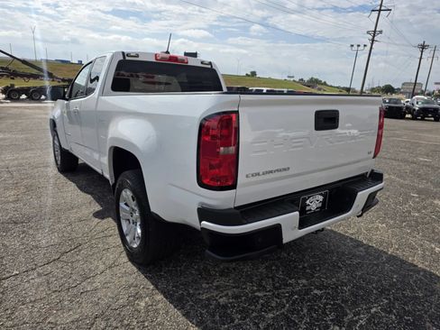 Used 2022 Chevrolet Colorado LT w/ Fleet Safety Package RWD image 5