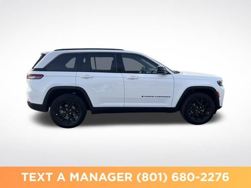 New 2026 Jeep Grand Cherokee Altitude AWD/4WD image 6