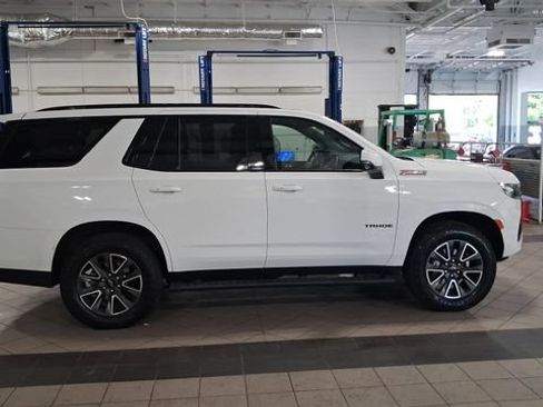 Used 2024 Chevrolet Tahoe Z71 w/ Luxury Package AWD/4WD image 12
