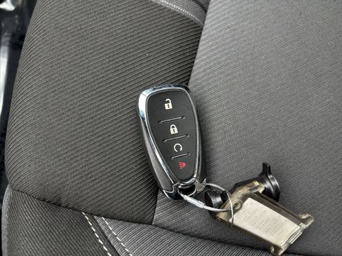 Used 2025 Chevrolet Blazer LT FWD image 27