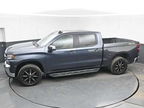 Used 2021 Chevrolet Silverado 1500 LT AWD/4WD image 33