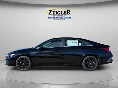 New 2026 Hyundai Elantra SEL Sport Premium FWD image 4