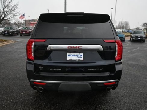 Used 2023 GMC Yukon XL Denali image 6