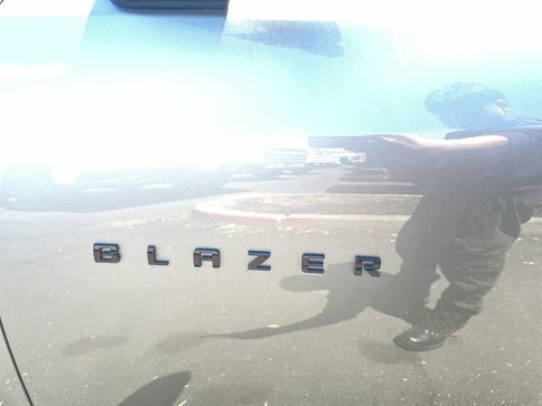 Used 2025 Chevrolet Blazer LT w/ Midnight/Sport Edition AWD/4WD image 9