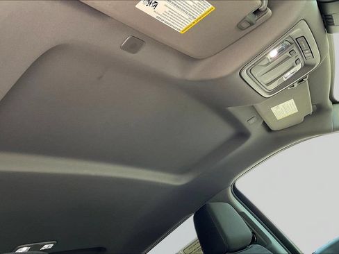 Used 2022 Chevrolet Silverado 1500 Custom AWD/4WD image 30