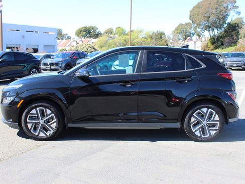 Used 2023 Hyundai Kona Limited image 2
