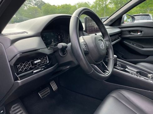Used 2025 Honda Accord Sport image 28