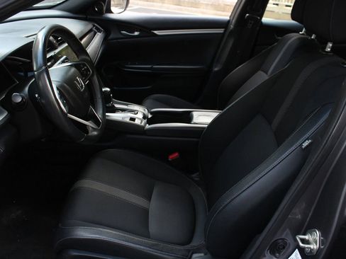 Used 2019 Honda Civic Sport image 14