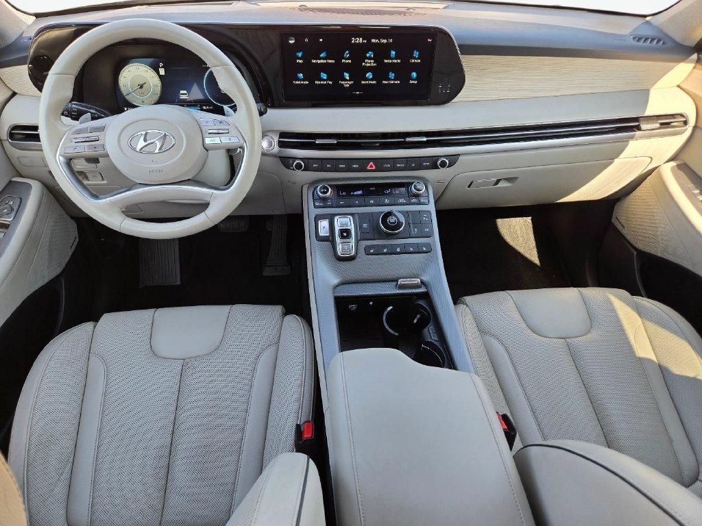 Used 2024 Hyundai Palisade Limited FWD image 21