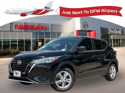 New 2025 Nissan Kicks Play S