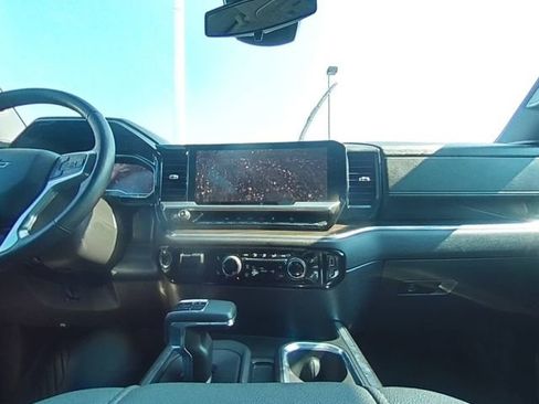 Used 2023 Chevrolet Silverado 1500 LT Trail Boss w/ Convenience Package II image 23