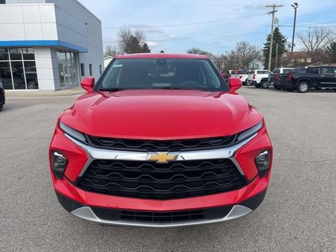 Used 2024 Chevrolet Blazer LT w/ Convenience Package FWD image 11