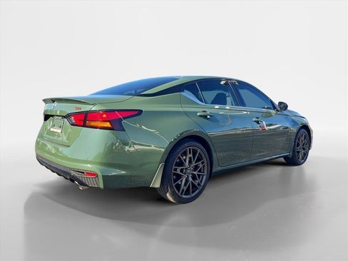 New 2025 Nissan Altima 2.5 SR image 6