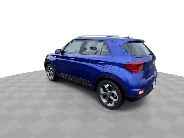 Used 2025 Hyundai Venue SEL FWD image 8