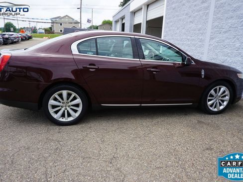 Used 2010 Lincoln MKS AWD image 12