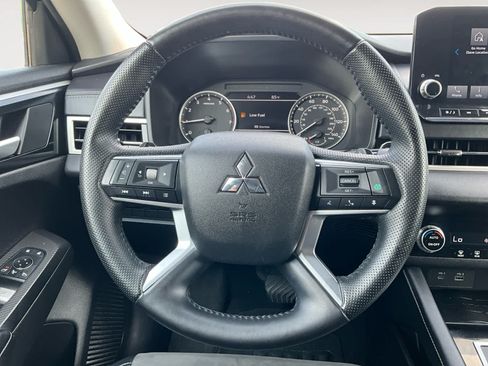 Used 2024 Mitsubishi Outlander SE AWD/4WD image 14