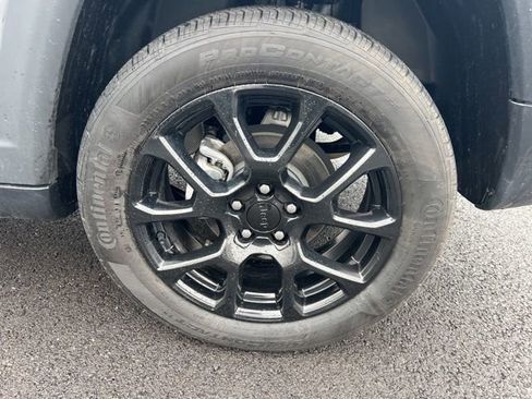 Used 2023 Jeep Compass Altitude image 36