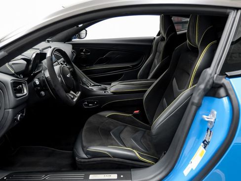 Used 2022 Aston Martin DBS Superleggera RWD image 8