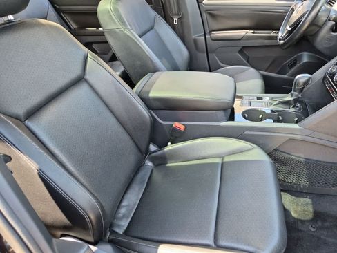 Used 2018 Volkswagen Atlas SEL FWD image 24