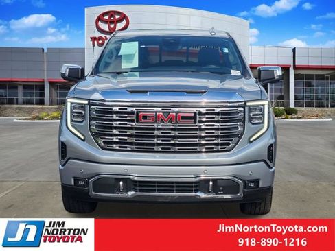 Used 2025 GMC Sierra 1500 Denali AWD/4WD image 2
