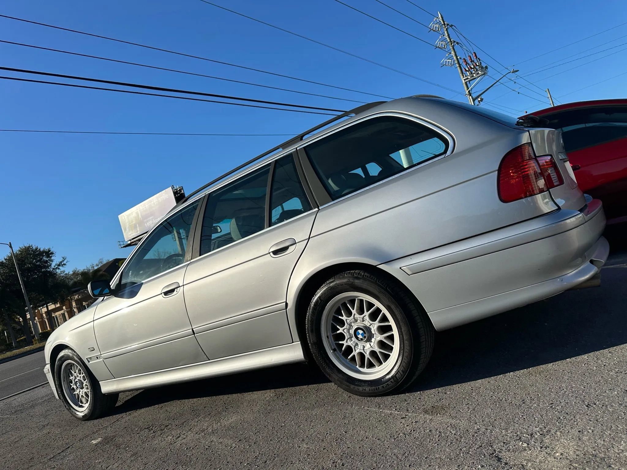 Used 2001 BMW 525i Wagon RWD image 4
